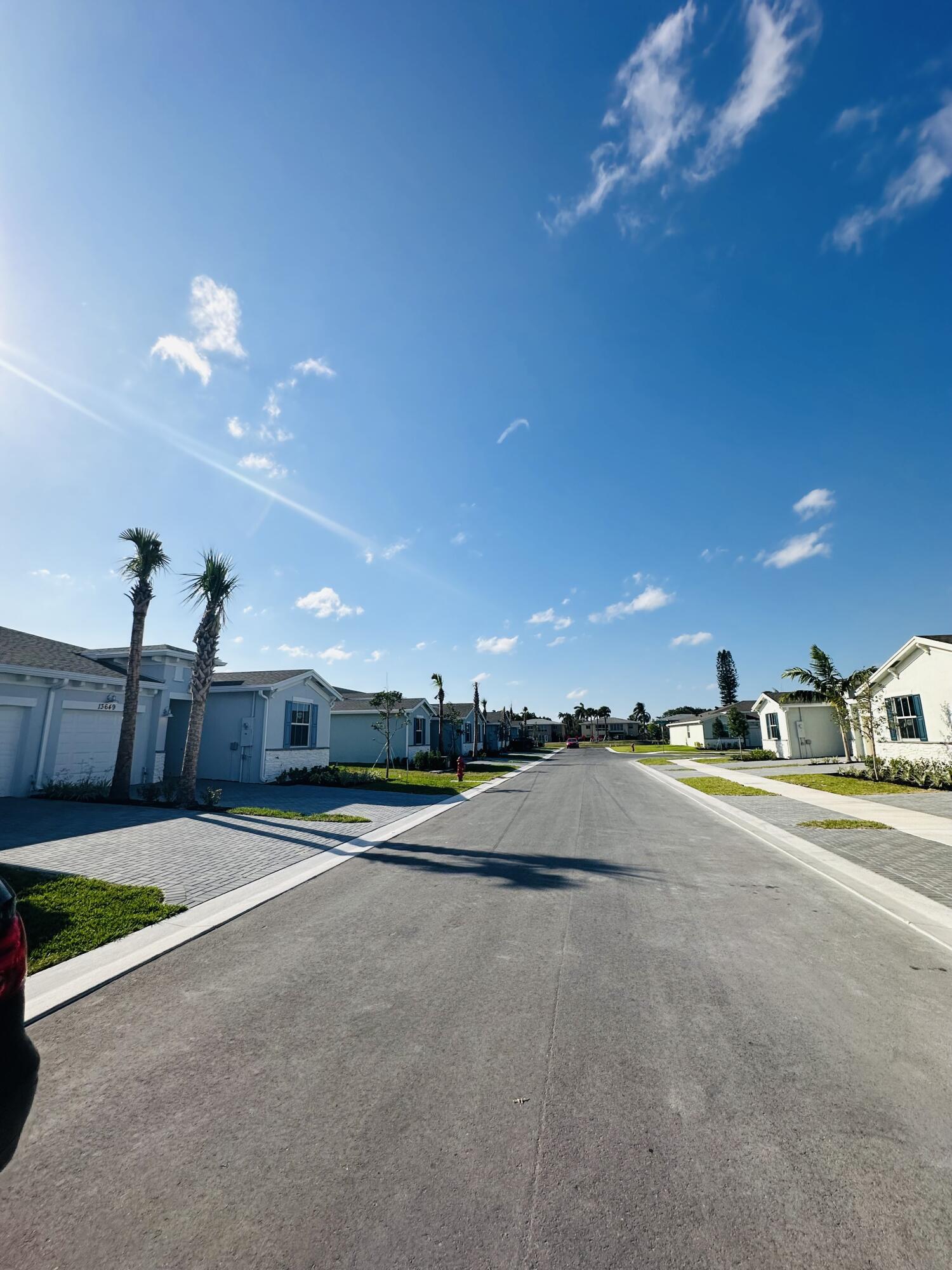 DELRAY TRAILS AT VILLA DELRAY PUD - Residential Lease