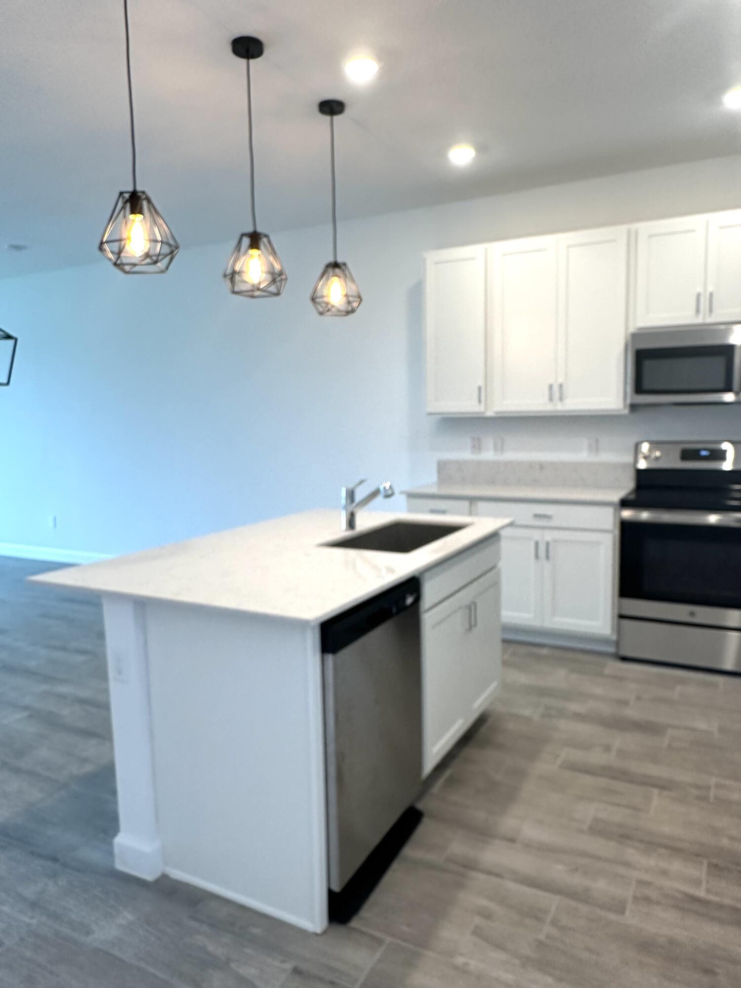 DELRAY TRAILS AT VILLA DELRAY PUD - Residential Lease
