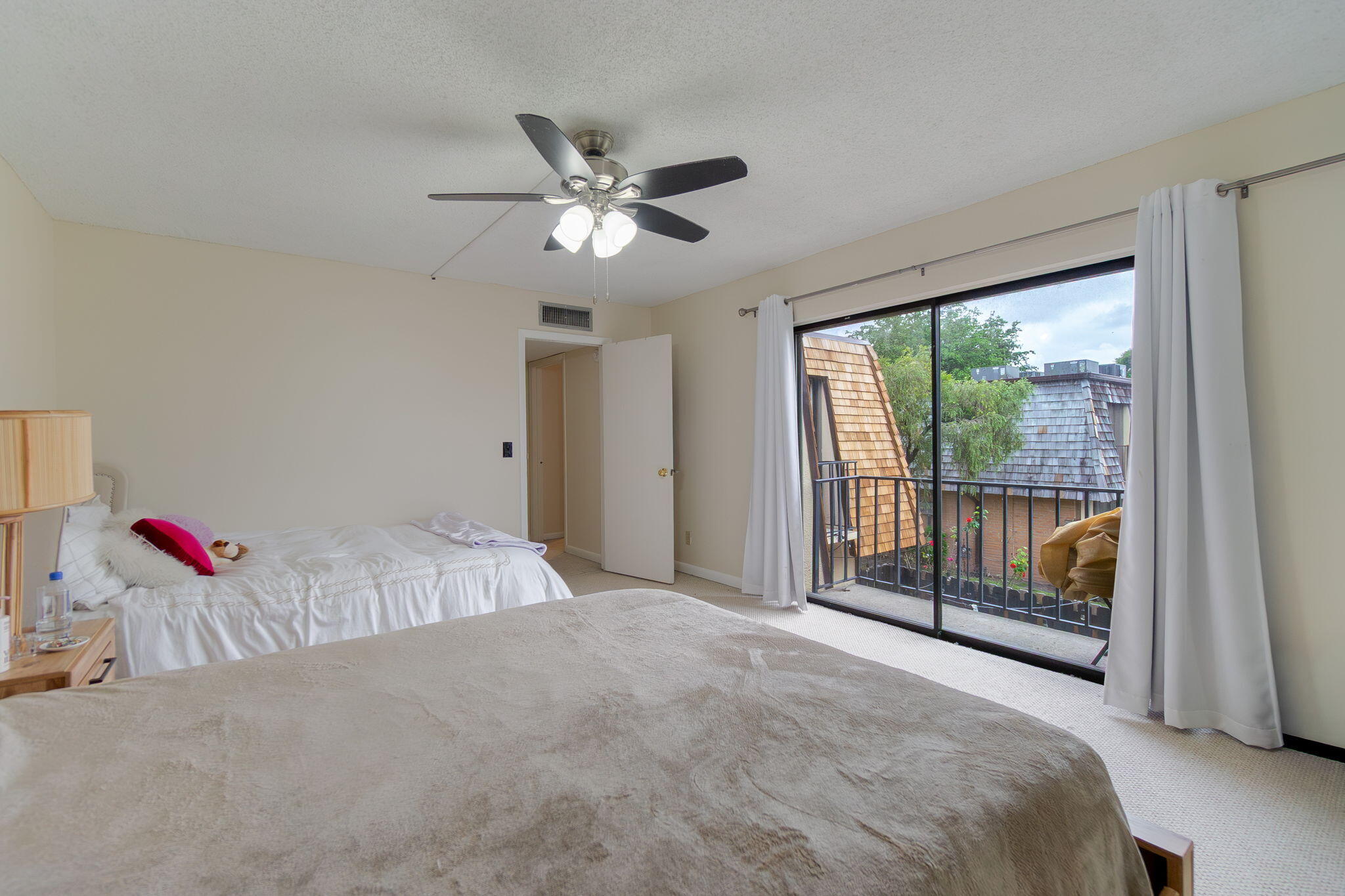 LAKEWOOD OF PALM SPRINGS - Residential