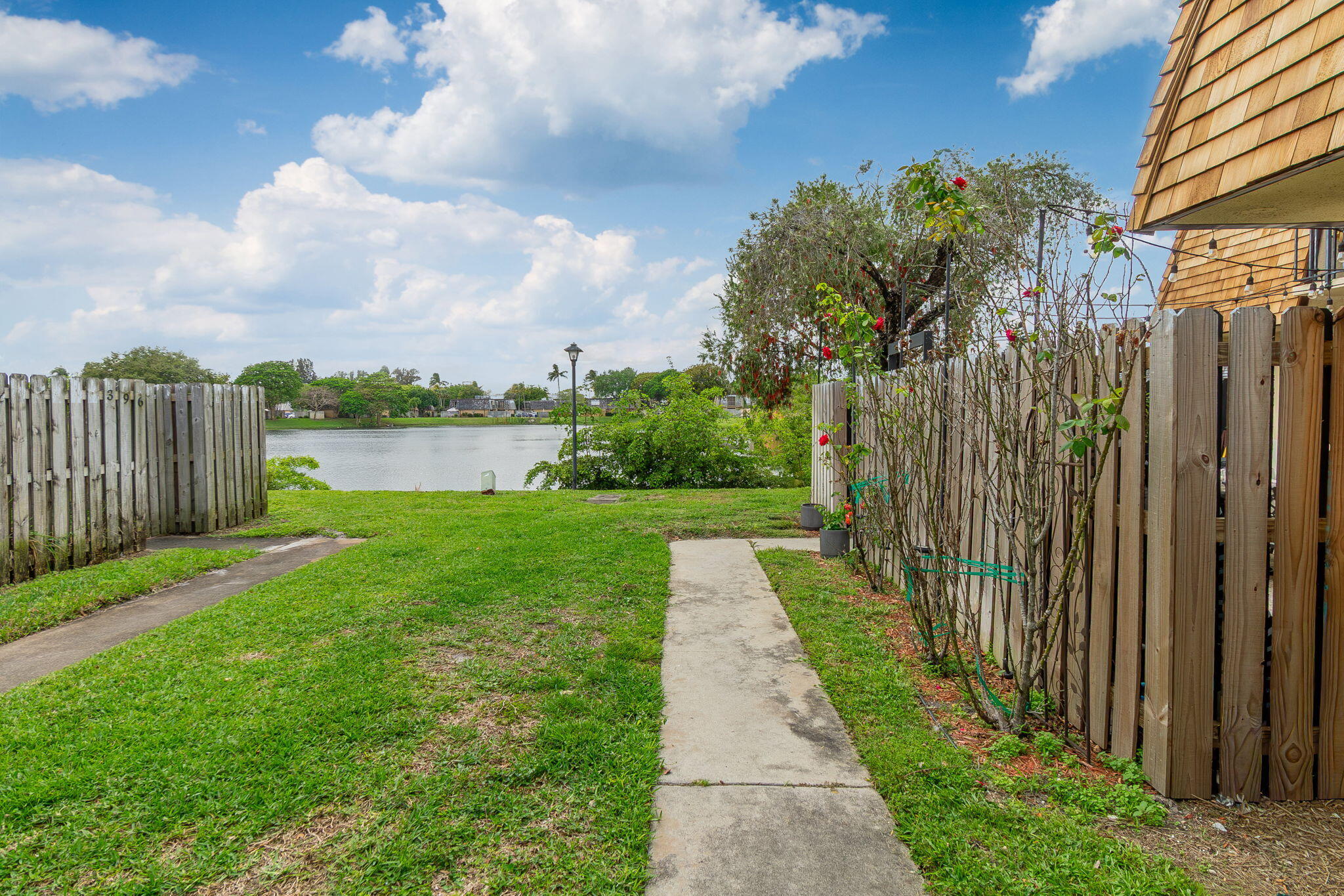 LAKEWOOD OF PALM SPRINGS - Residential