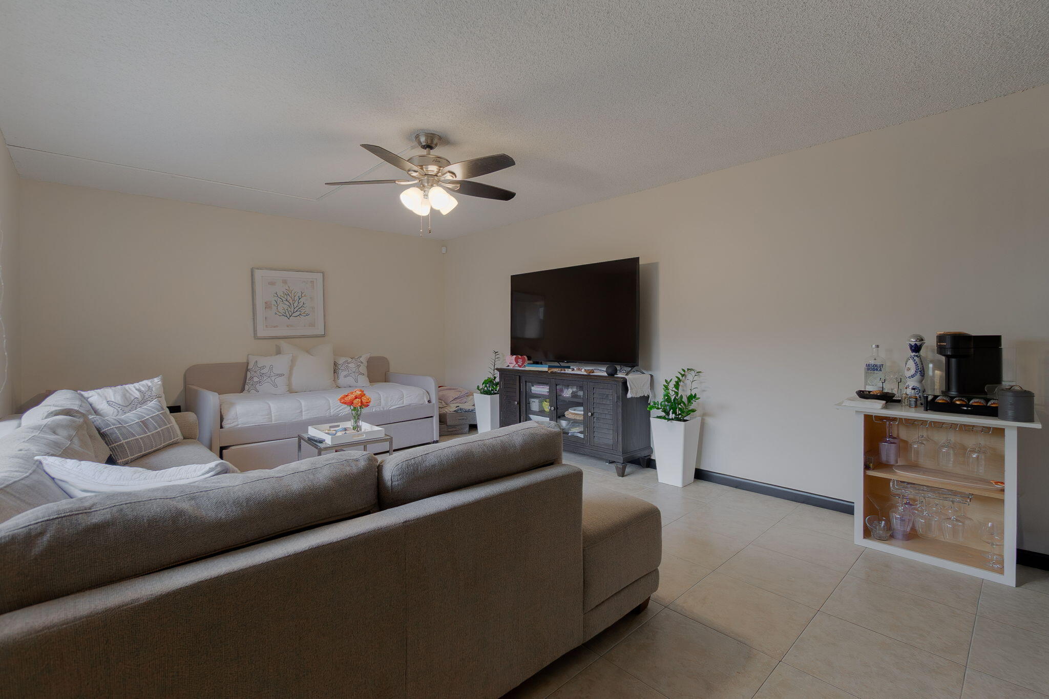 LAKEWOOD OF PALM SPRINGS - Residential