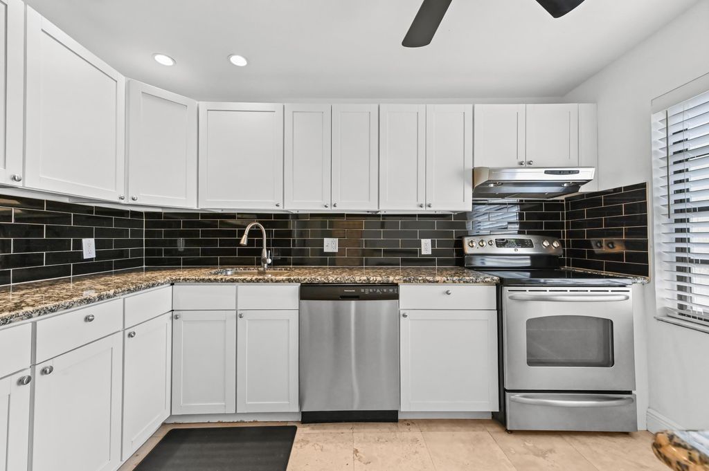 Photo of 21215 Lago Circle #C, Boca Raton, FL 33433 (MLS # B26019300)