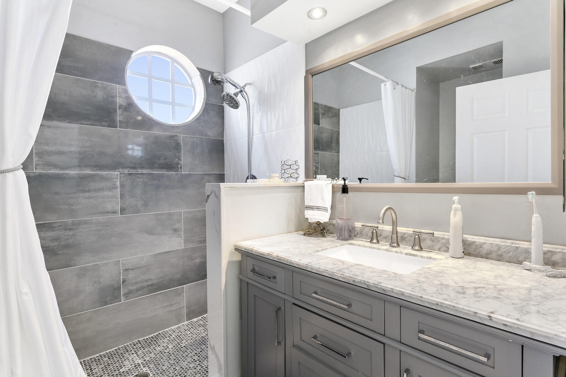 EASTPOINTE SUB 13A - Residential