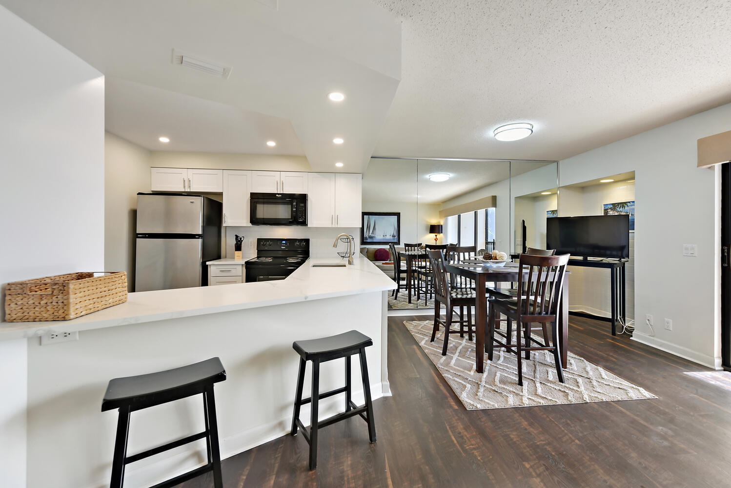 SEA RISE CONDO - Residential Lease