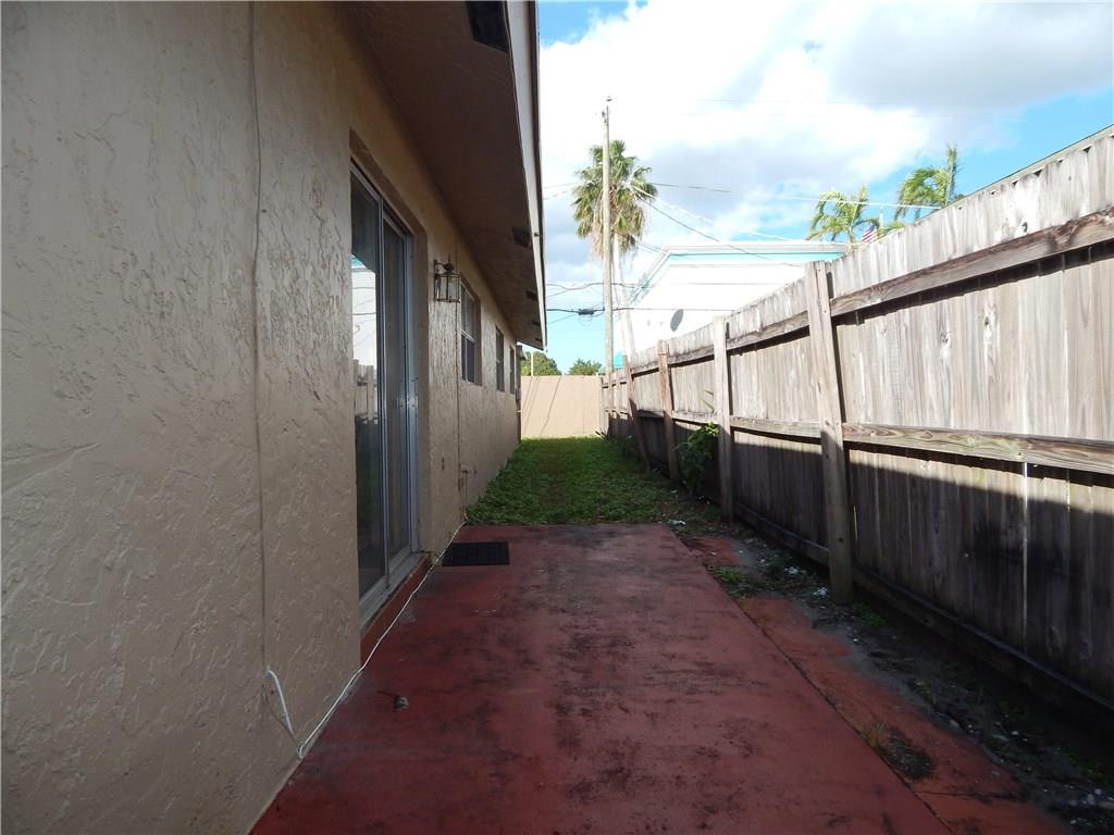 West Deerfield Beach 42-4 - Residential