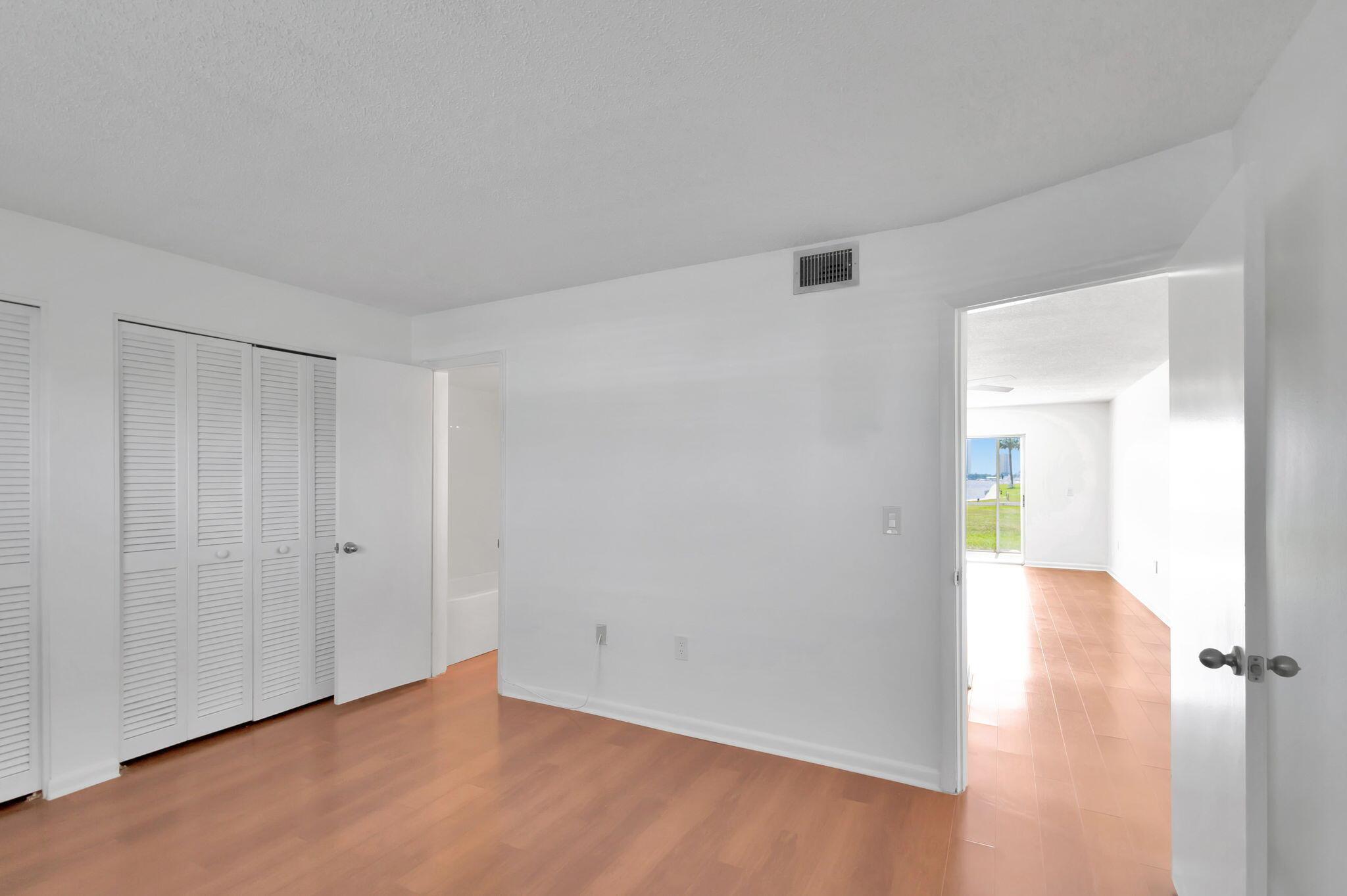 Dolphin Point / WILSHIRE - Residential