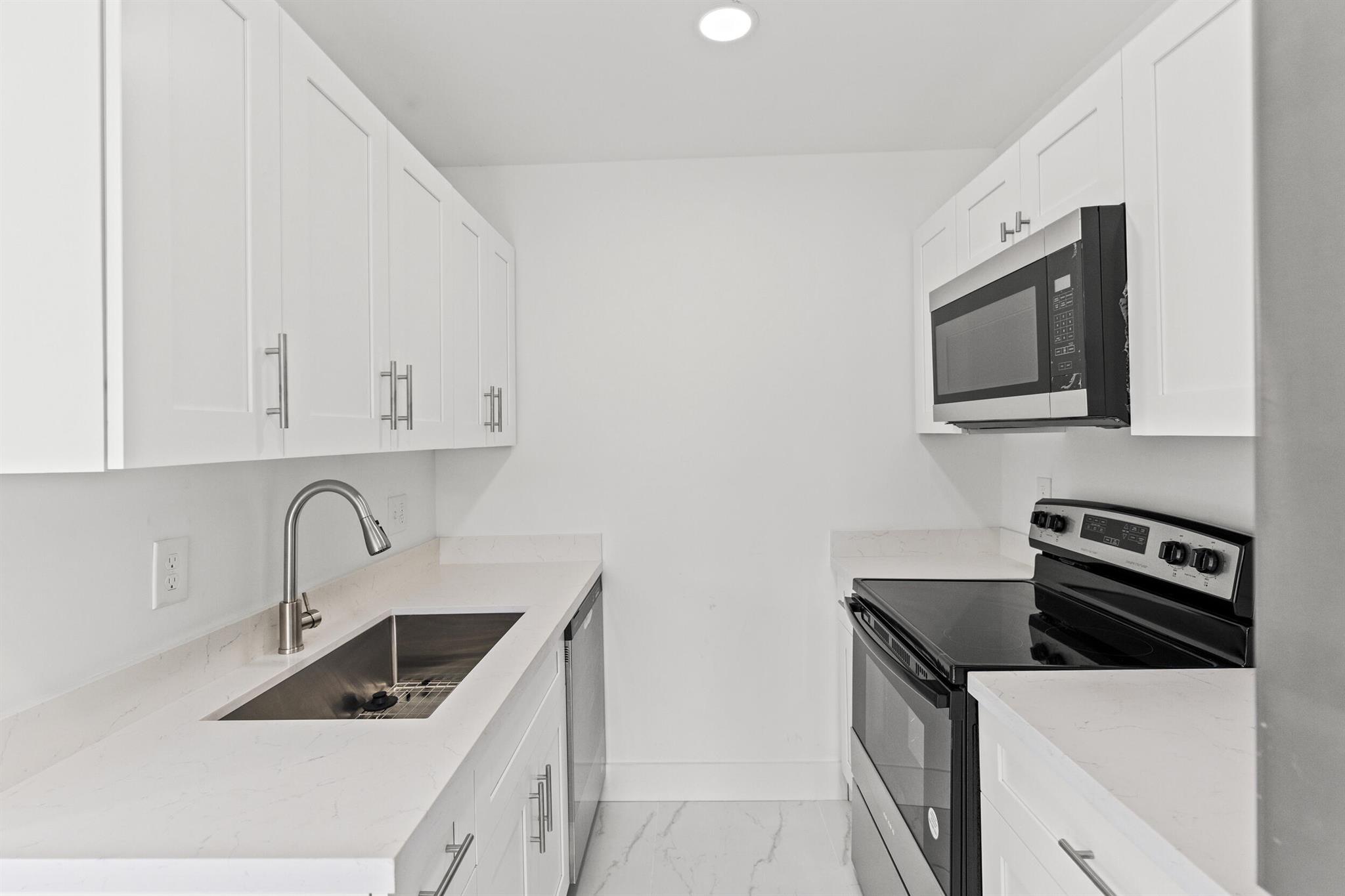 PORT ST LUCIE SECTION 33 - Residential Lease