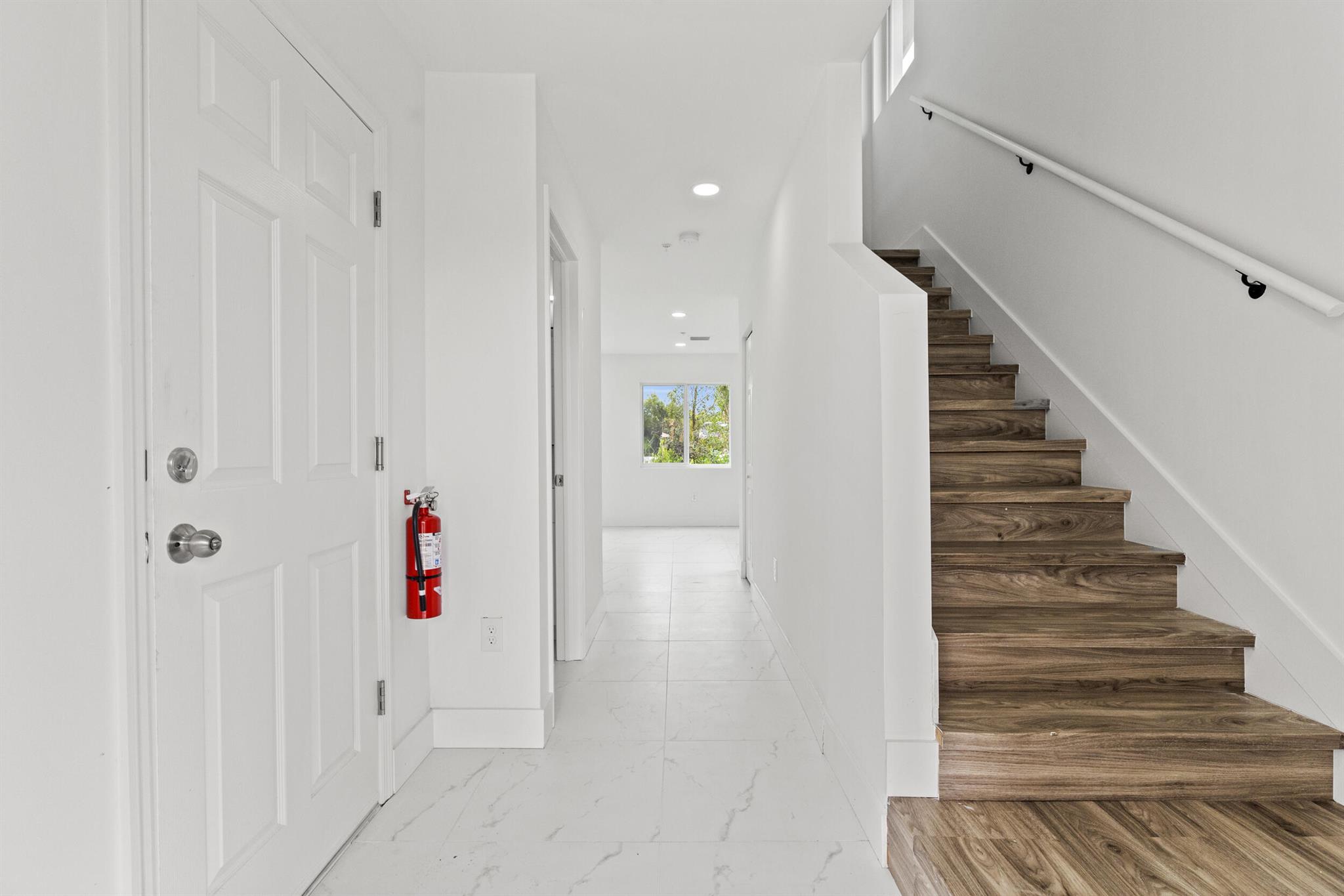 PORT ST LUCIE SECTION 33 - Residential Lease