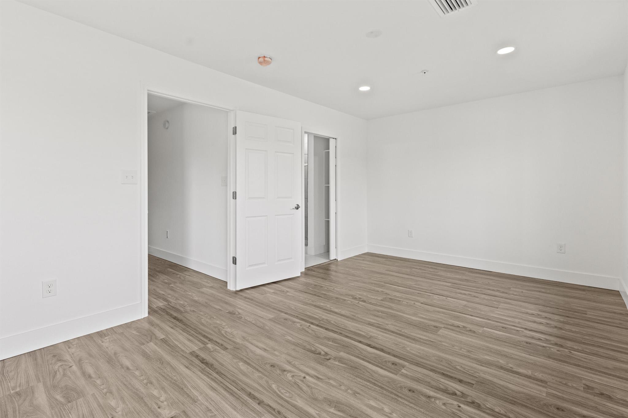 PORT ST LUCIE SECTION 33 - Residential Lease