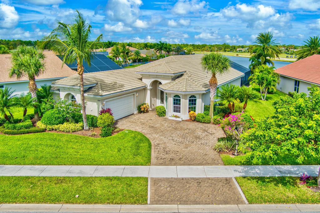 Photo of 237 Carina Drive, Jupiter, FL 33478 (MLS # R10929587)