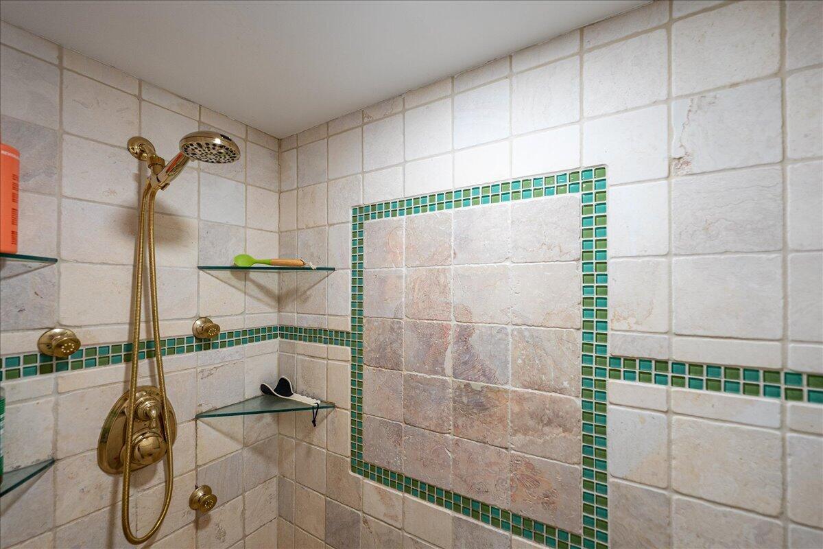 RIVER PARK UNIT 5 - Residential