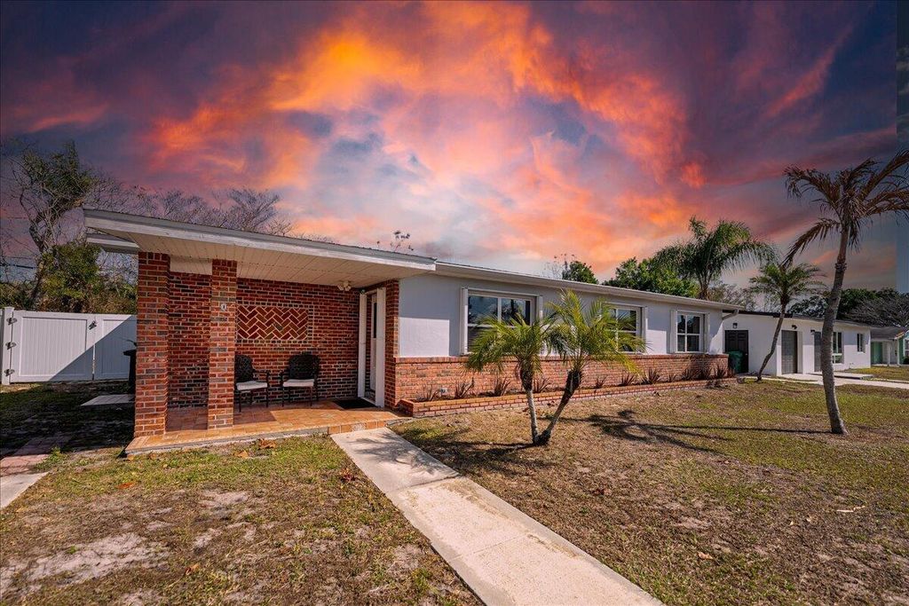 Photo of 131 SE Lucero Drive, Port Saint Lucie, FL 34983 (MLS # R11168174)
