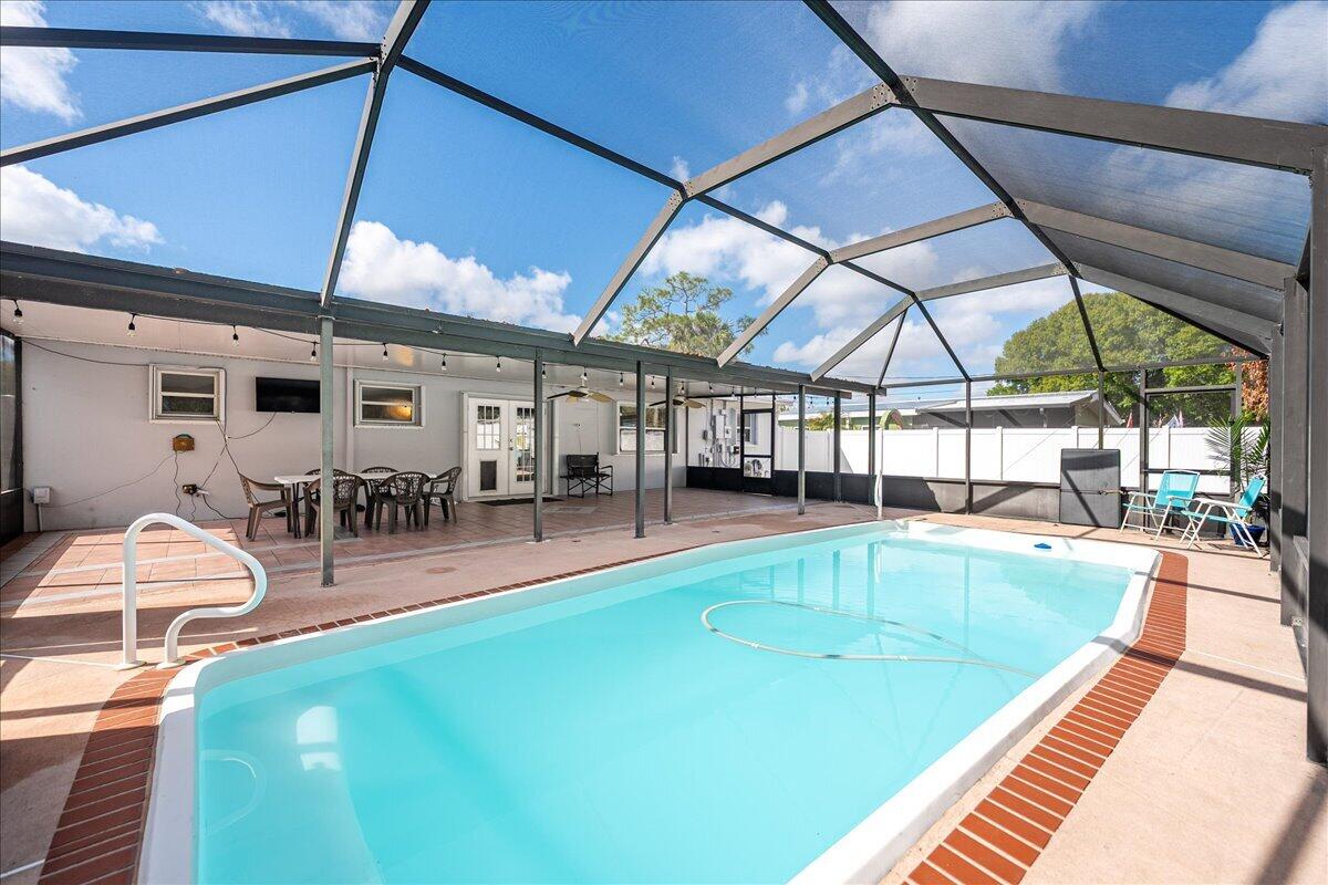 RIVER PARK UNIT 5 - Residential