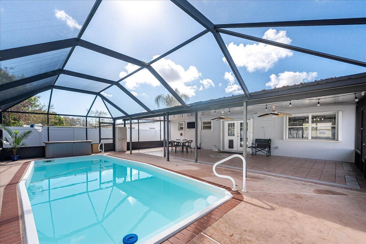 RIVER PARK UNIT 5 - Residential