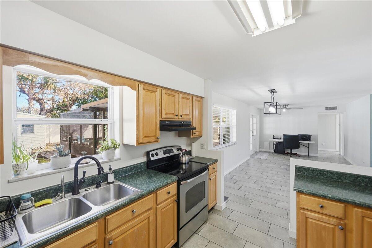 RIVER PARK UNIT 5 - Residential