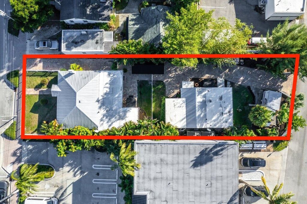 Photo of 126 NE 4th Avenue, Delray Beach, FL 33483 (MLS # R11167906)