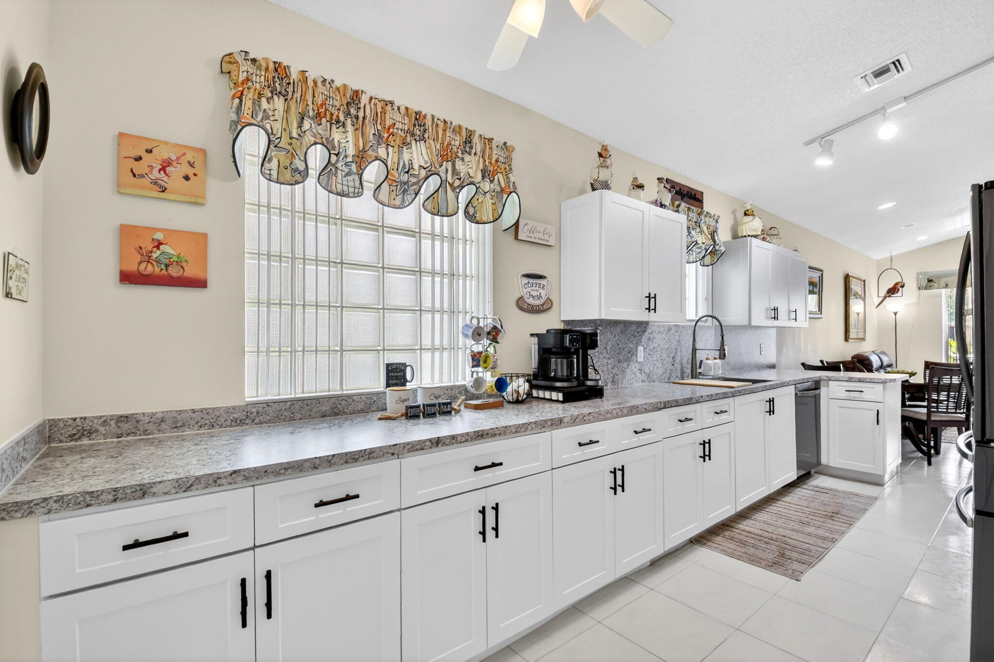 INDIAN HILLS 2 - Residential