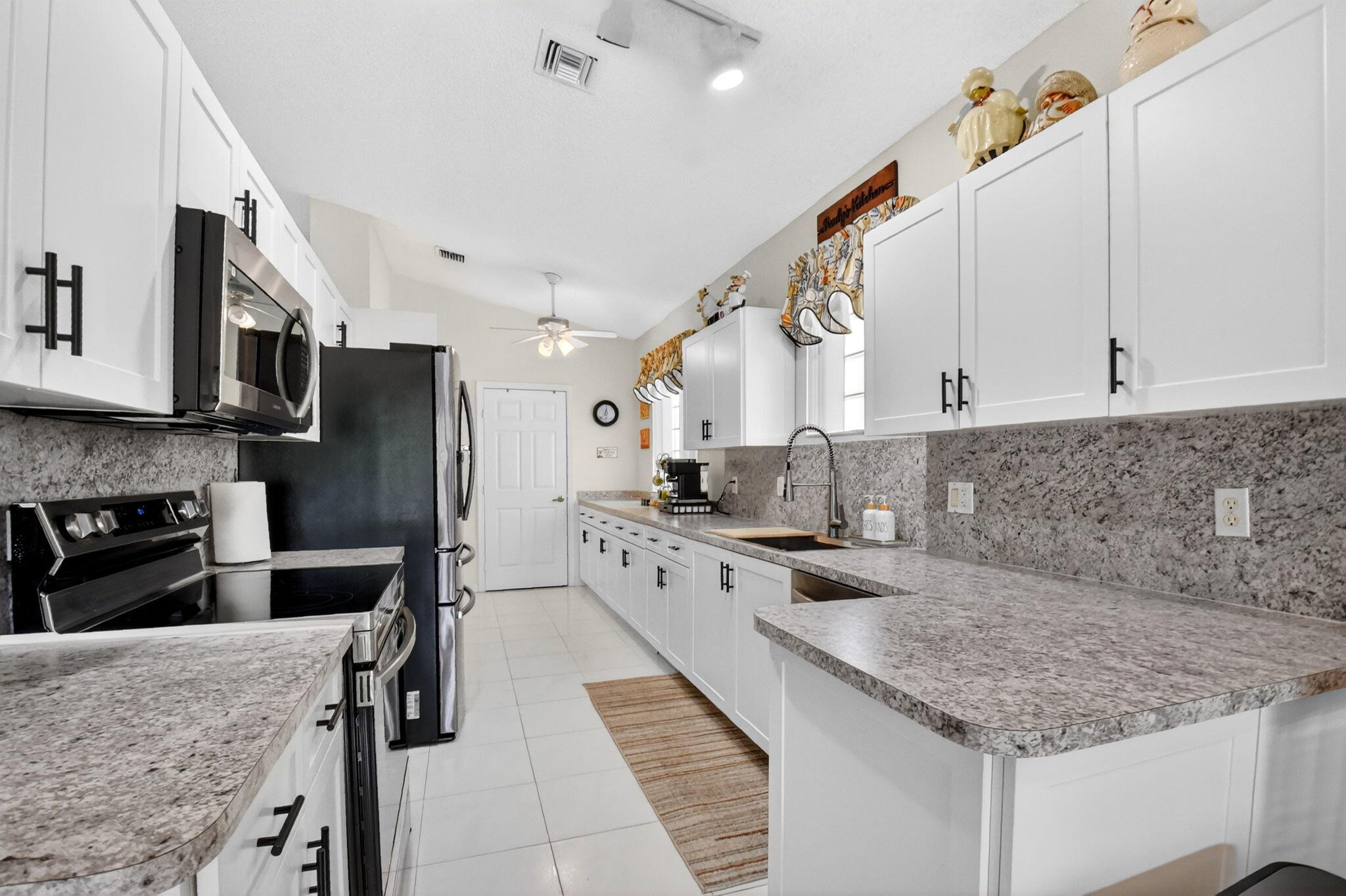 INDIAN HILLS 2 - Residential