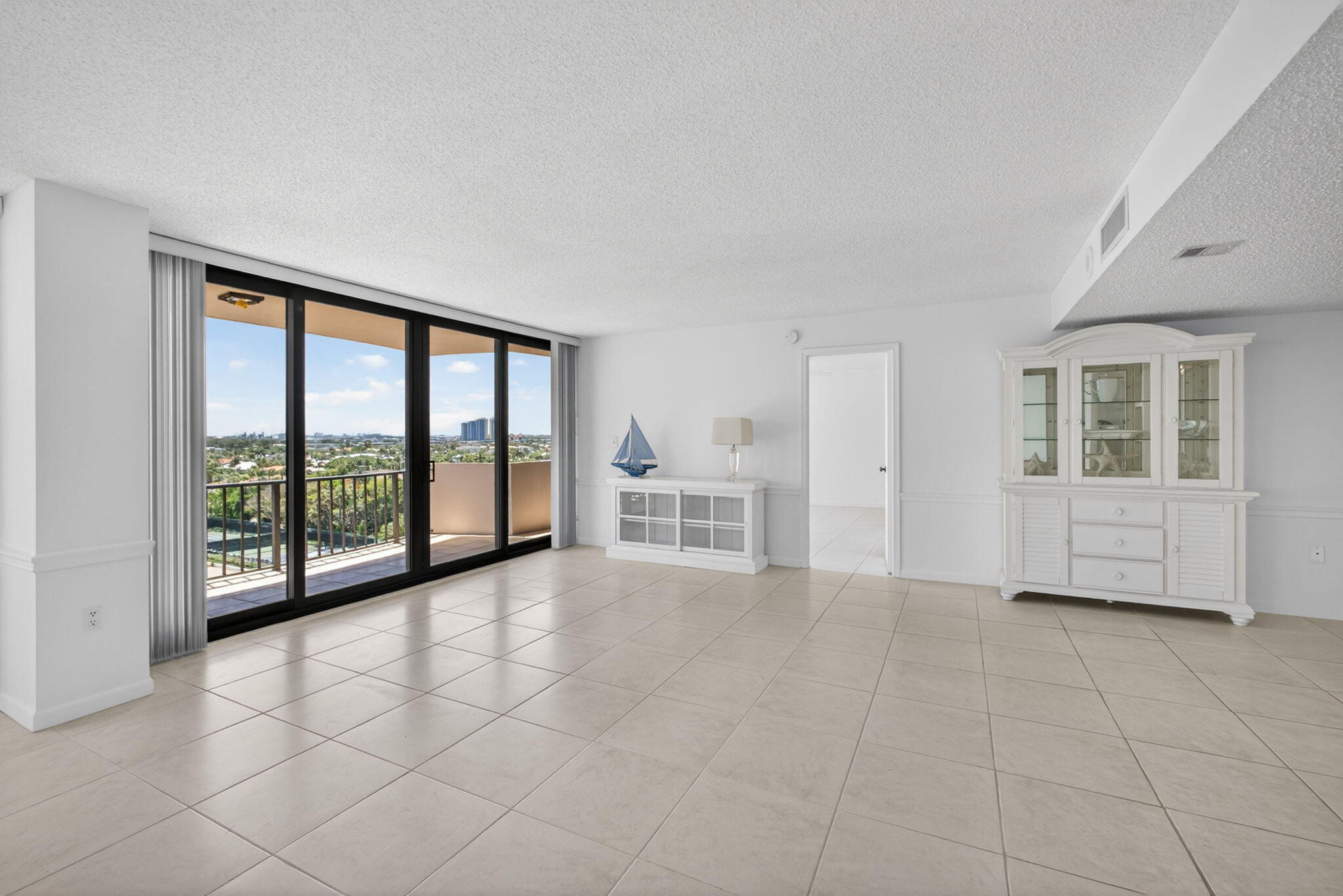 COTE D AZUR CONDO - Residential