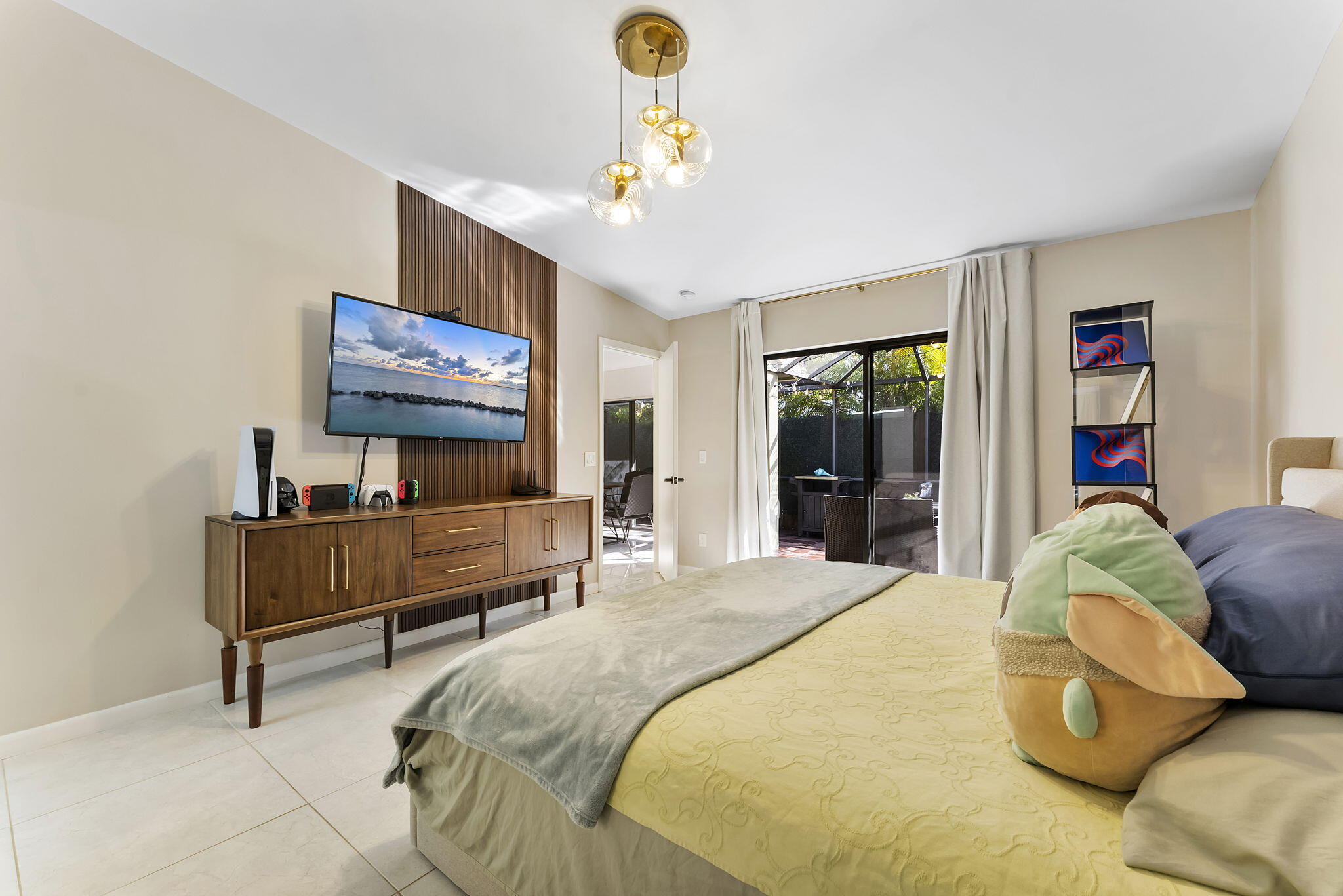 MEADOWS 300 1 - Residential