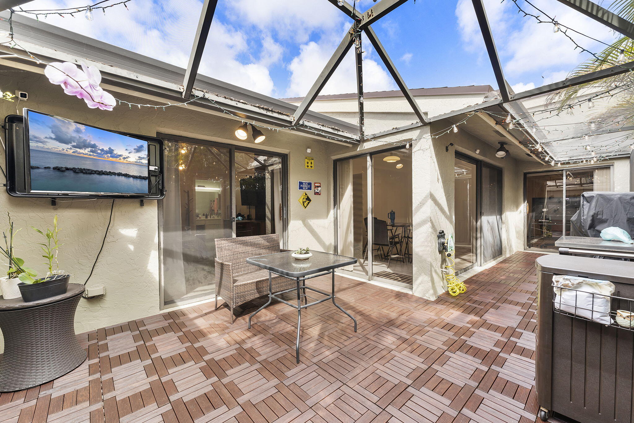 MEADOWS 300 1 - Residential