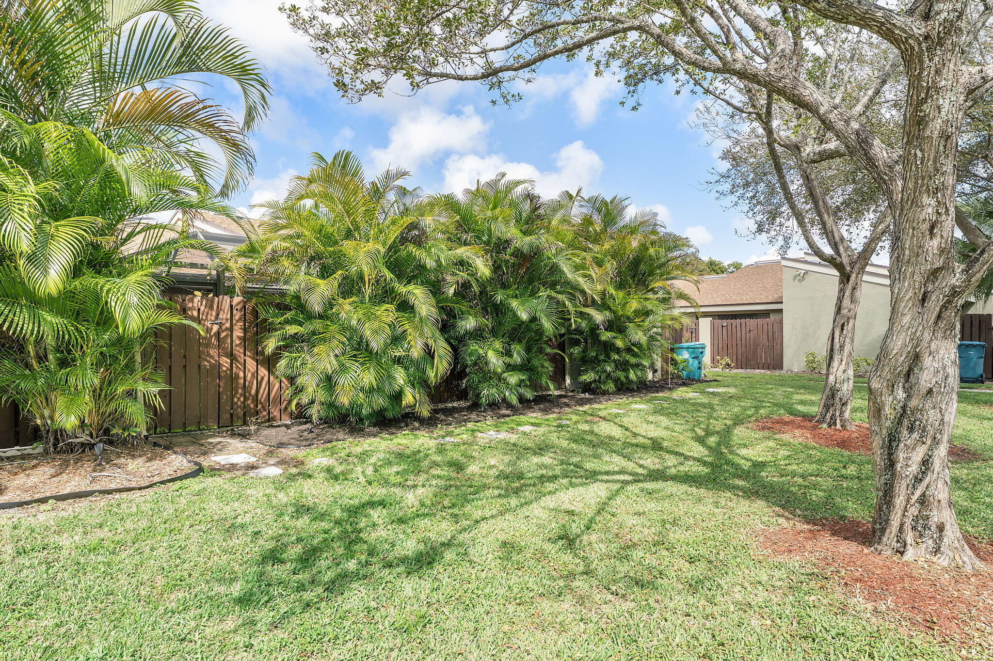 MEADOWS 300 1 - Residential