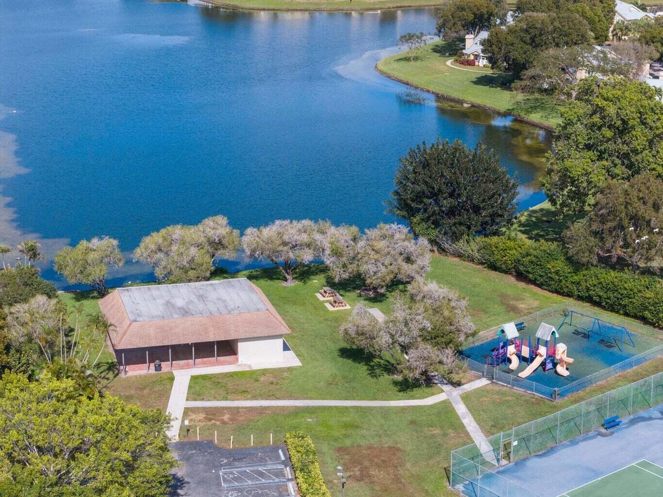 MEADOWS 300 1 - Residential