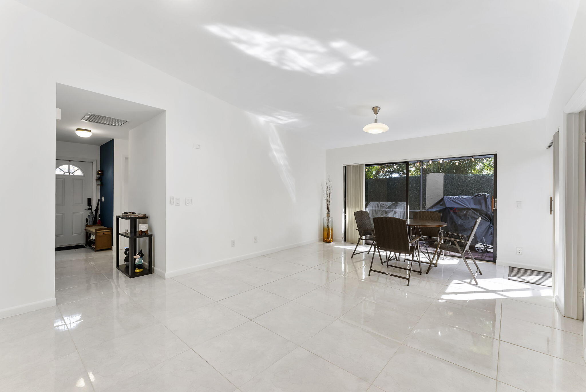 MEADOWS 300 1 - Residential