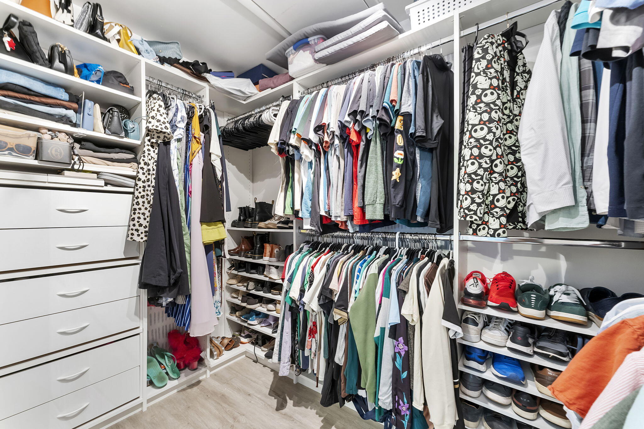 MEADOWS 300 1 - Residential