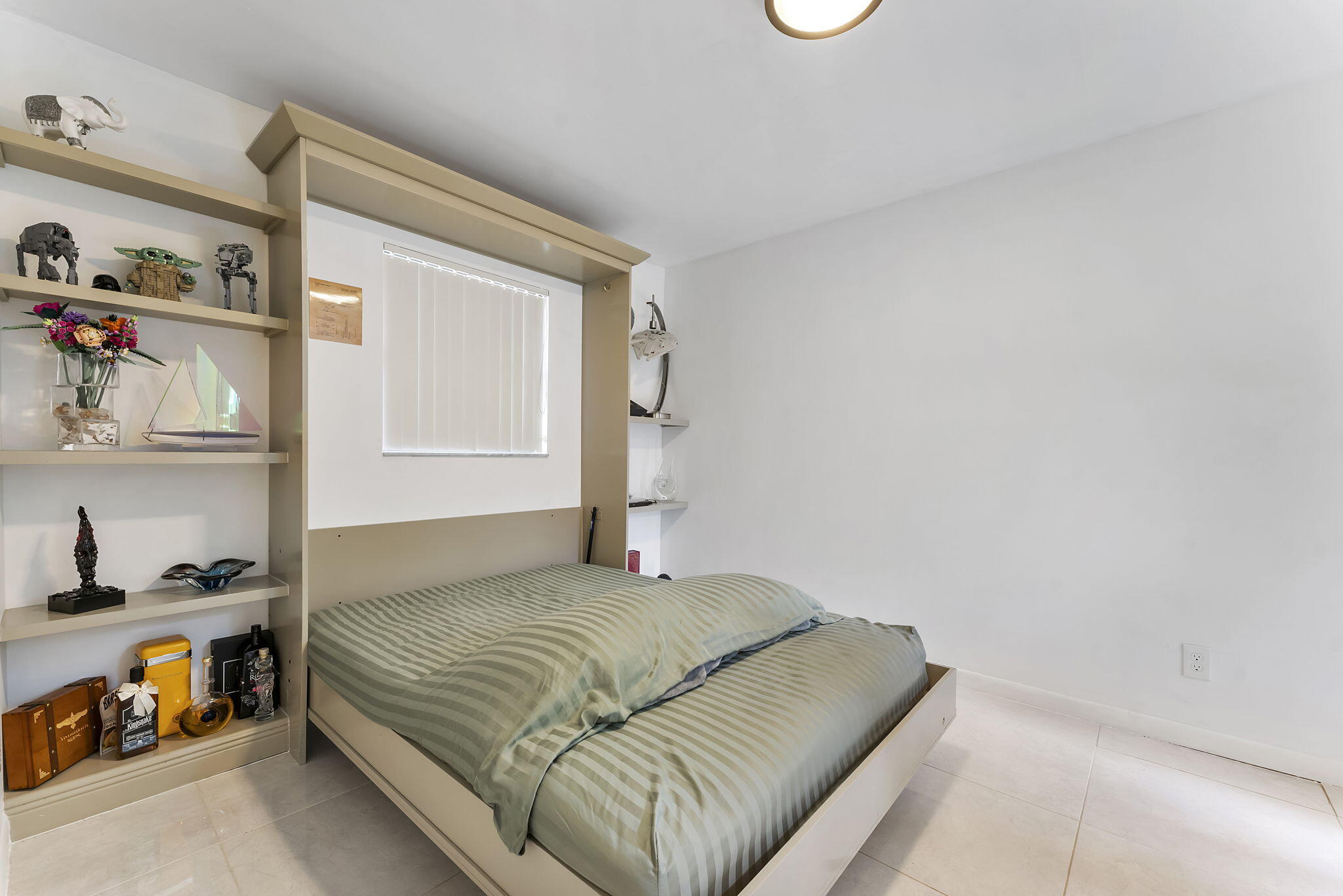 MEADOWS 300 1 - Residential