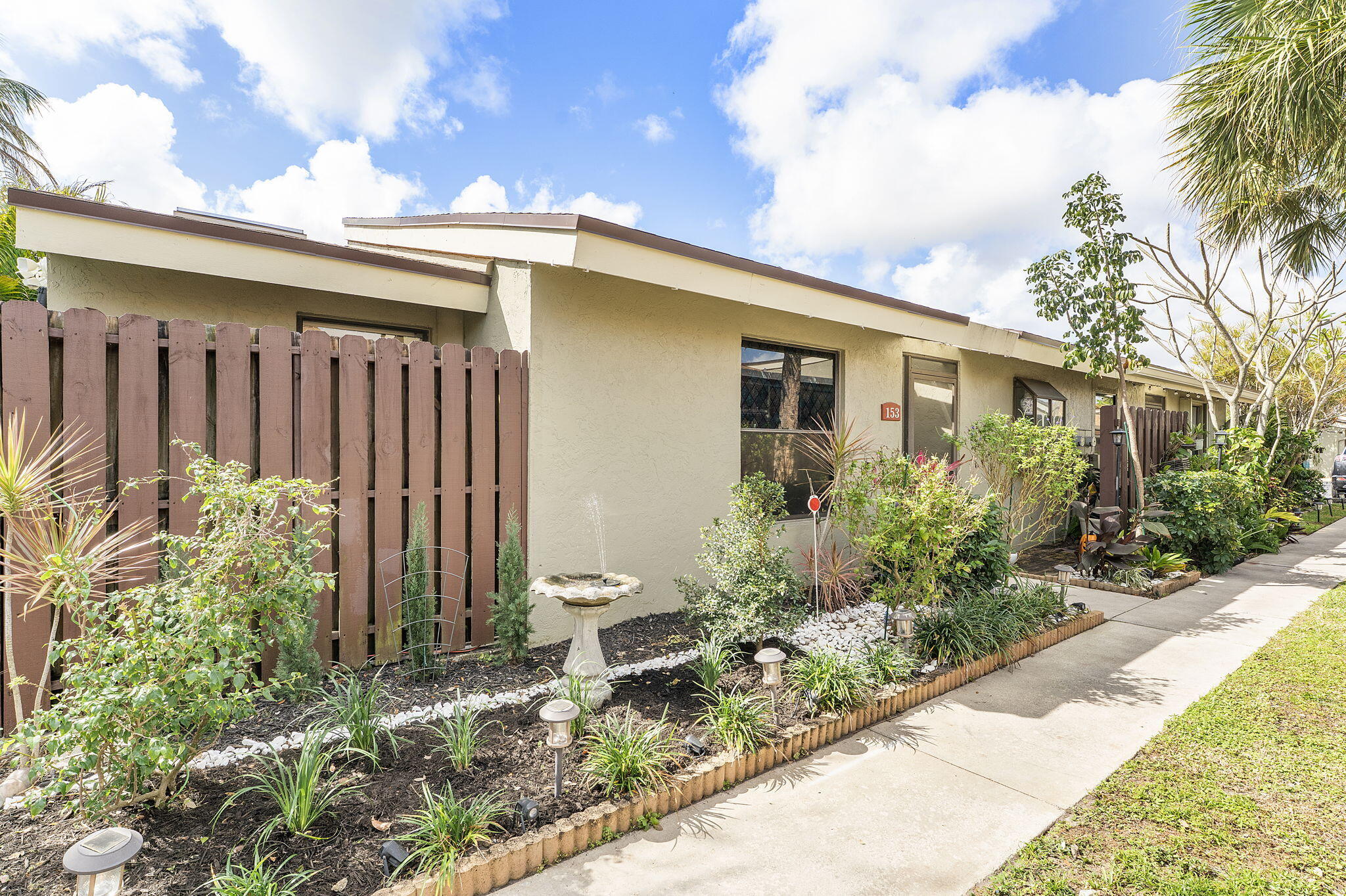 MEADOWS 300 1 - Residential