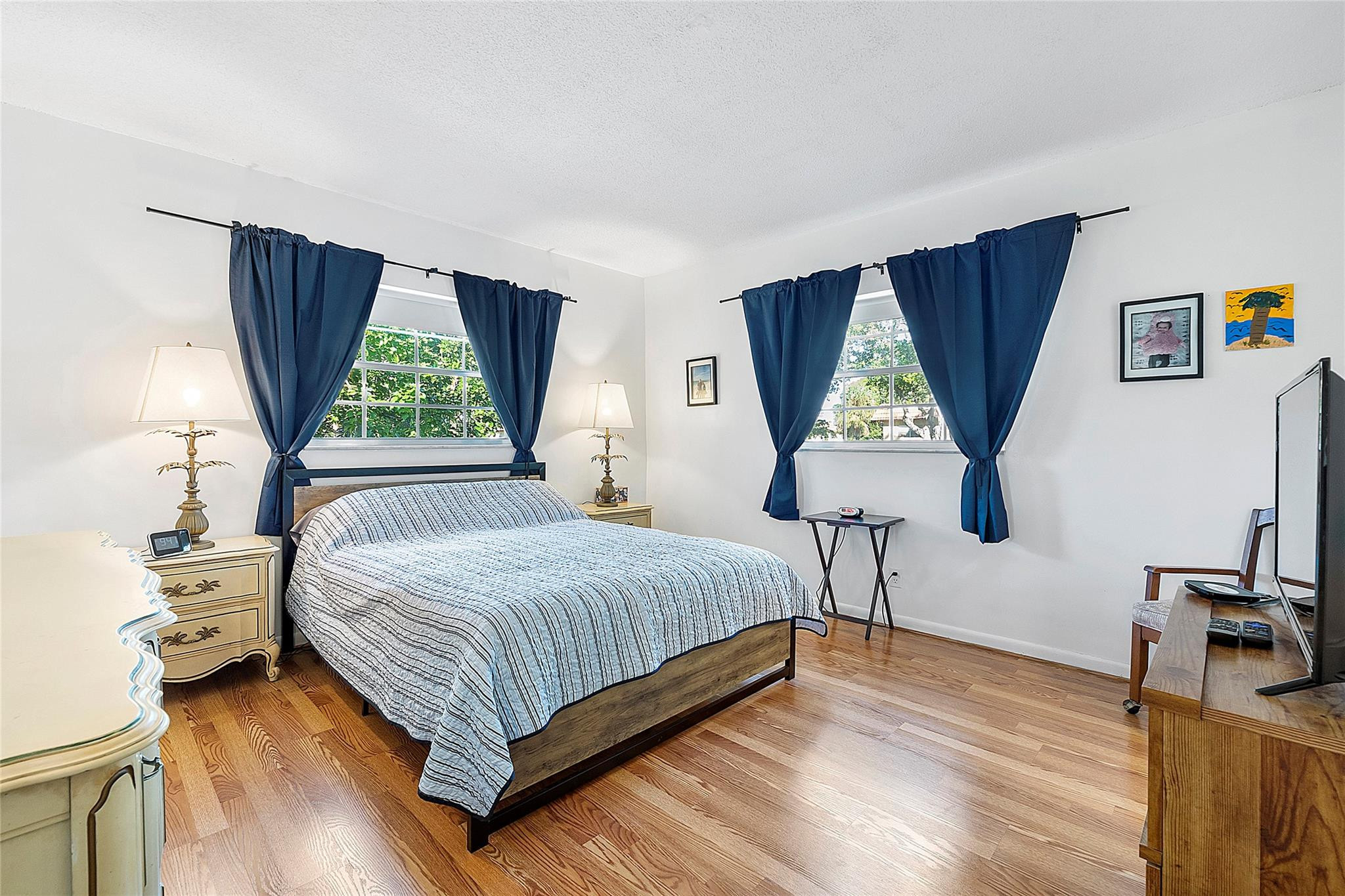 THE MEADOWS - Residential