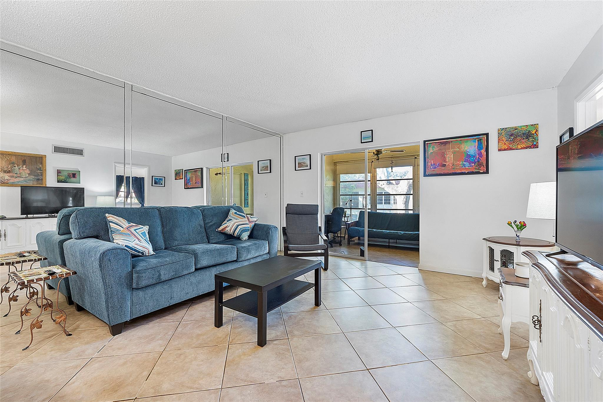 5621 SW 2nd Court 201