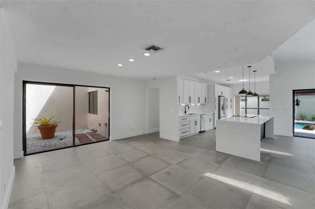 SOLIMAR AT BOCA DEL MAR P - Residential Lease