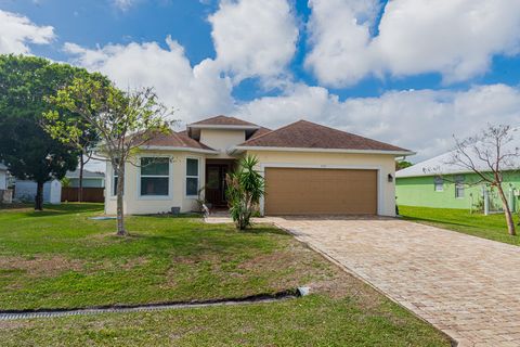 930 SW Versailles Avenue Port St Lucie FL 34953