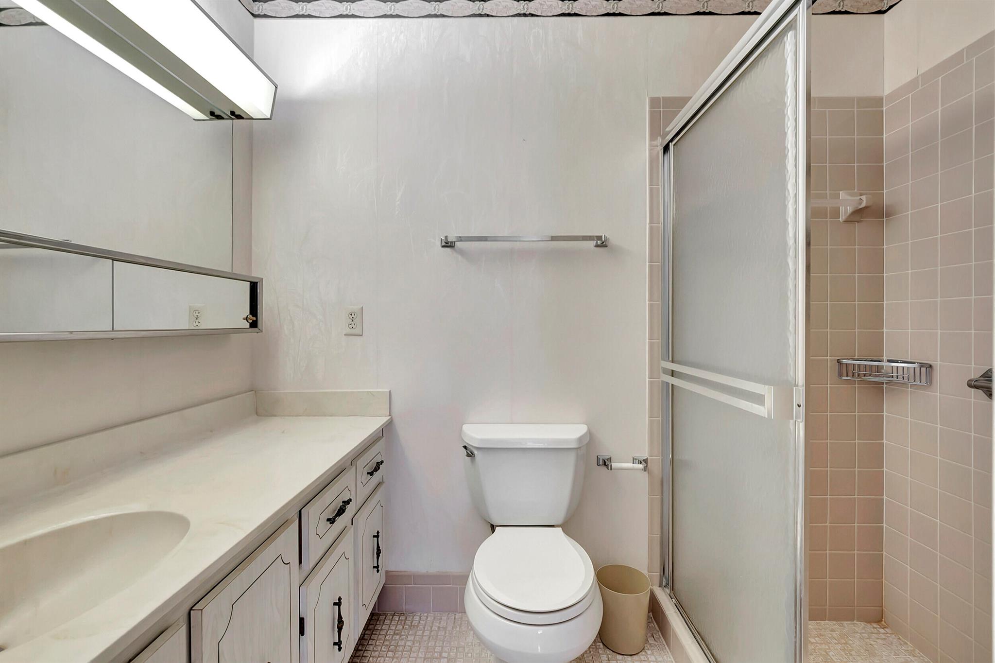 HIGH POINT OF DELRAY WEST CONDO SEC 2 - Residential