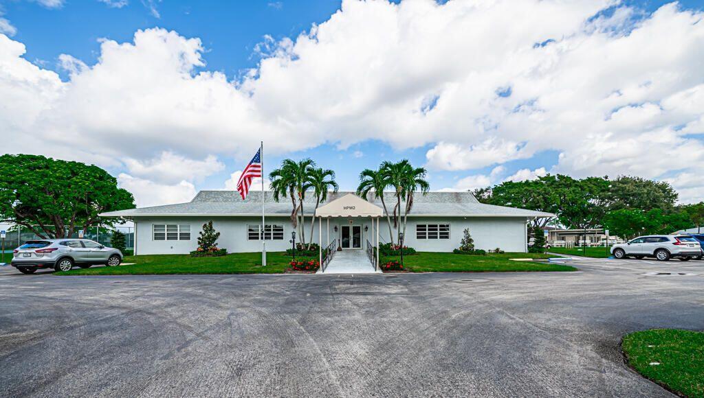HIGH POINT OF DELRAY WEST CONDO SEC 2 - Residential
