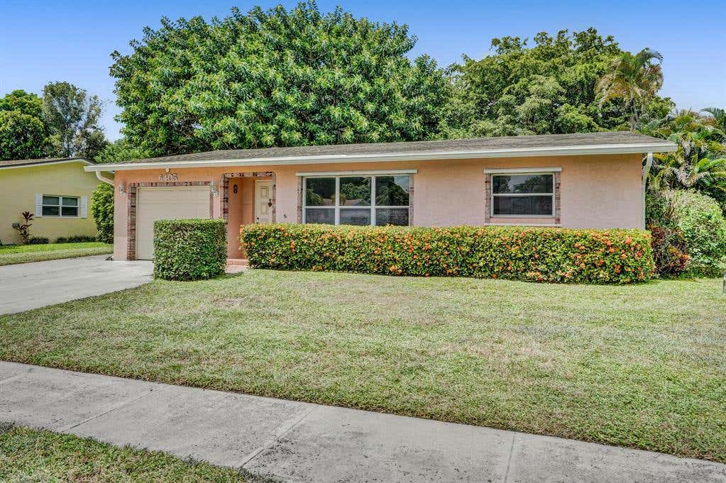 Photo of 6405 Sagewood Way, Delray Beach, FL 33484 (MLS # R10742367)