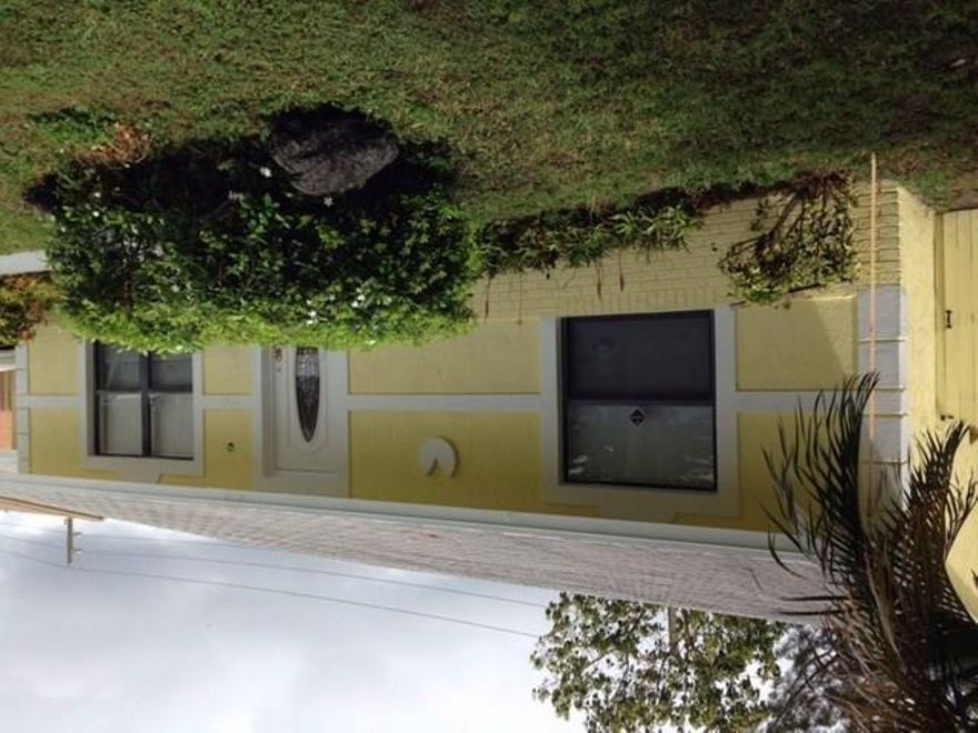 A BEAUTIFUL FULLY RENOVATED 4/2 HOUSE IN DESIRABLE LAKE WORTH ,THIS PROPERTY FEATURED BIG LIVING ROOM, ,NEW STAINLESS STEEL APPLIANCES,GREAT LOCATION - VERY CLOSE TO SCHOOLS AND MAJOR HIGH WAYS