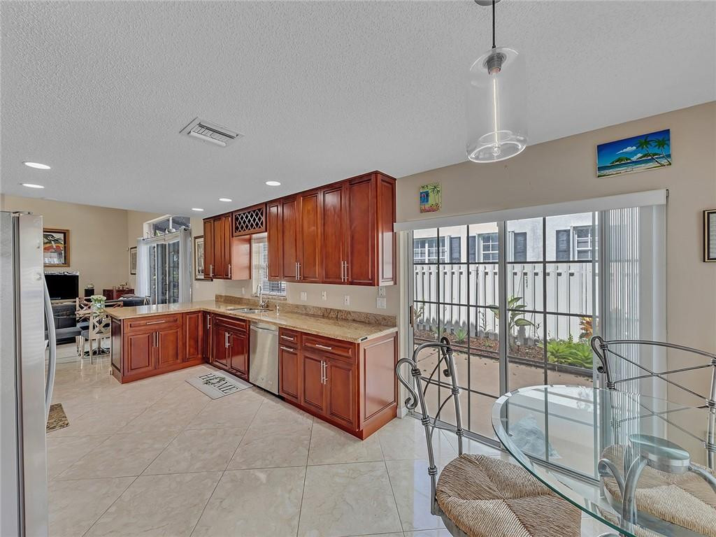 Palm Aire Oaks Course Est - Residential