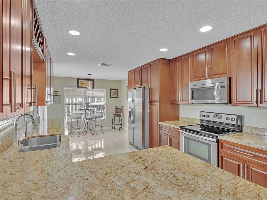Palm Aire Oaks Course Est - Residential