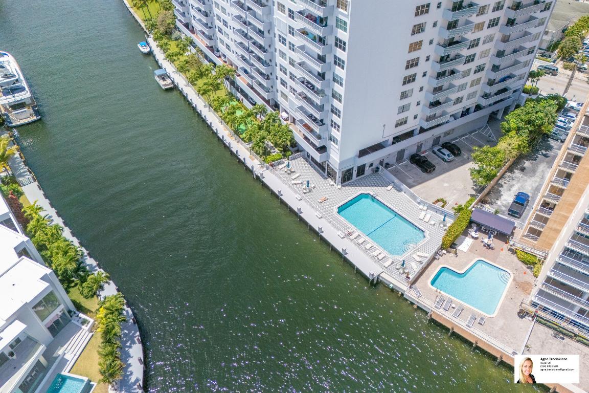 GOLDEN SURF TOWERS CONDO - Residential