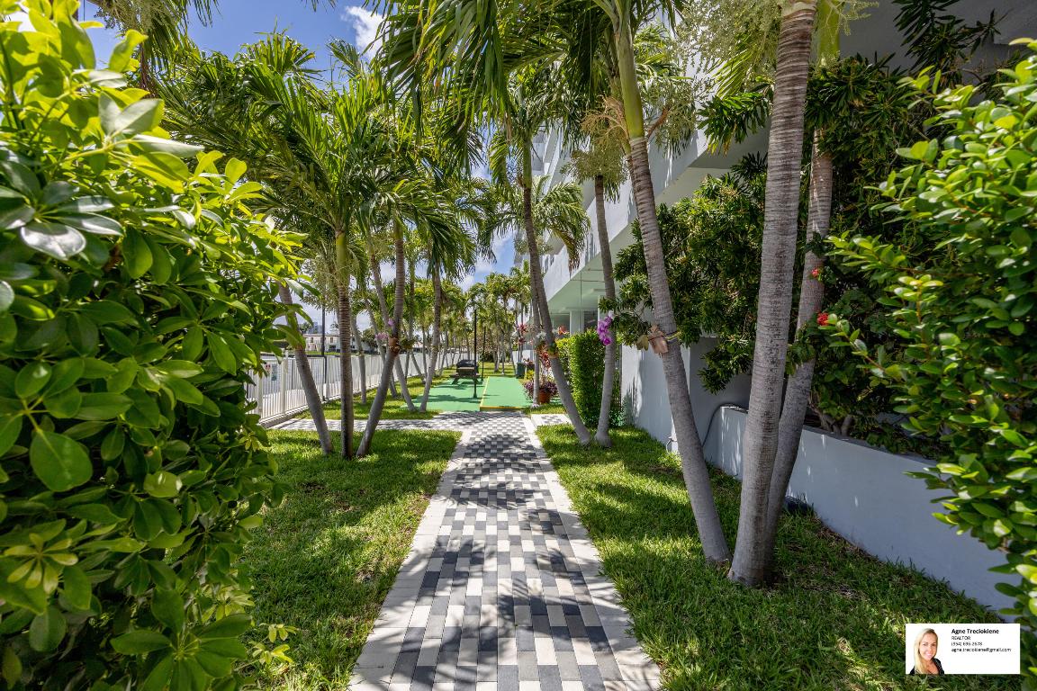 GOLDEN SURF TOWERS CONDO - Residential