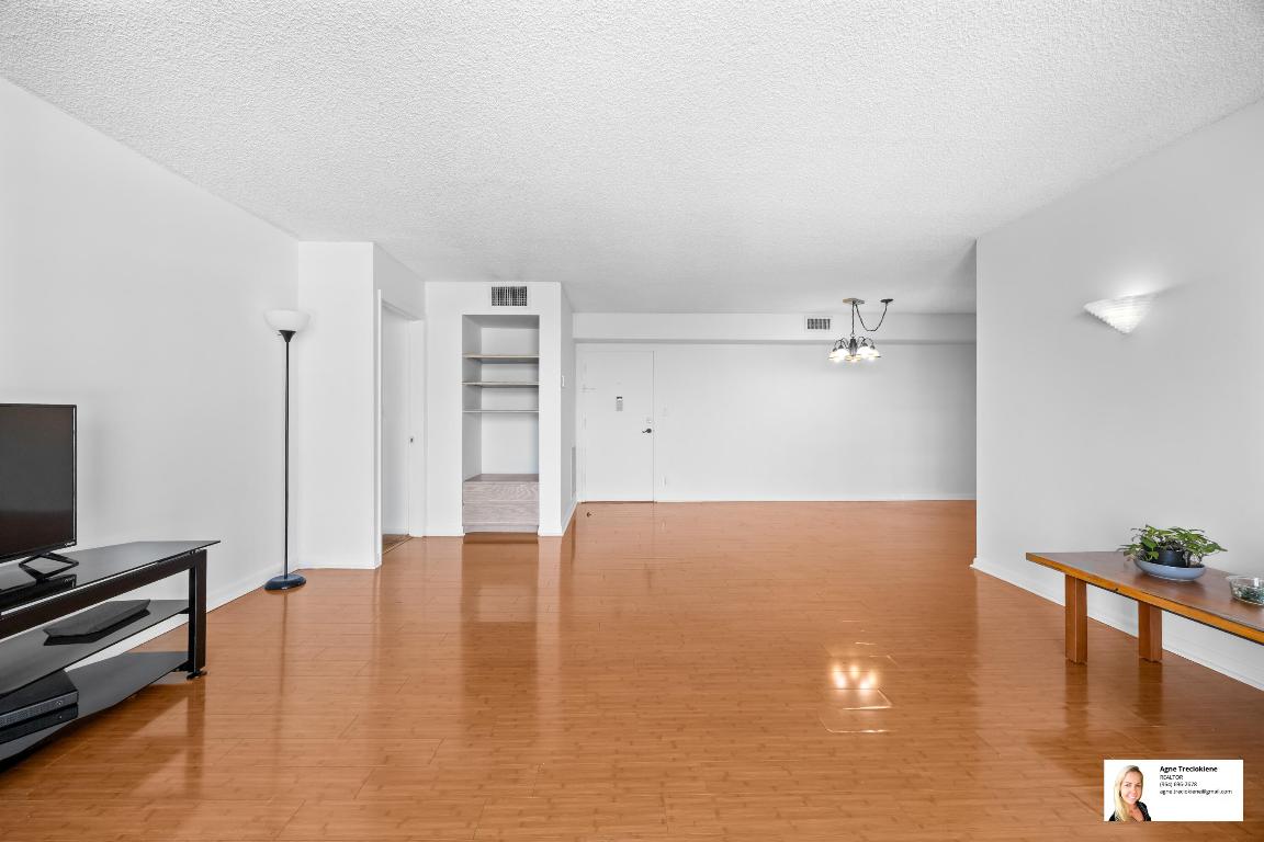 GOLDEN SURF TOWERS CONDO - Residential