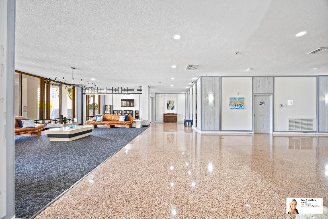 GOLDEN SURF TOWERS CONDO - Residential