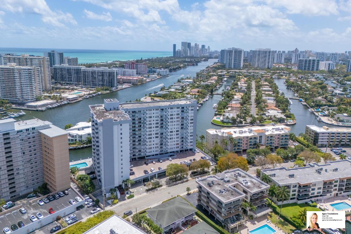 GOLDEN SURF TOWERS CONDO - Residential