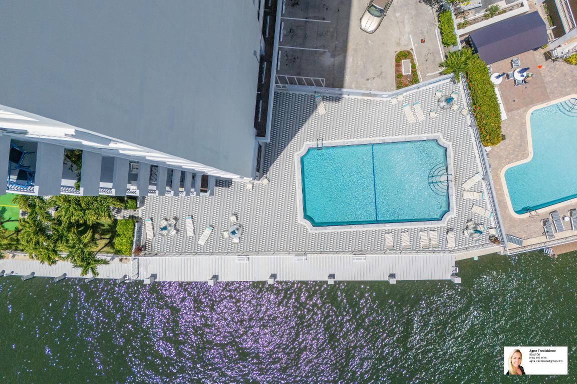 GOLDEN SURF TOWERS CONDO - Residential