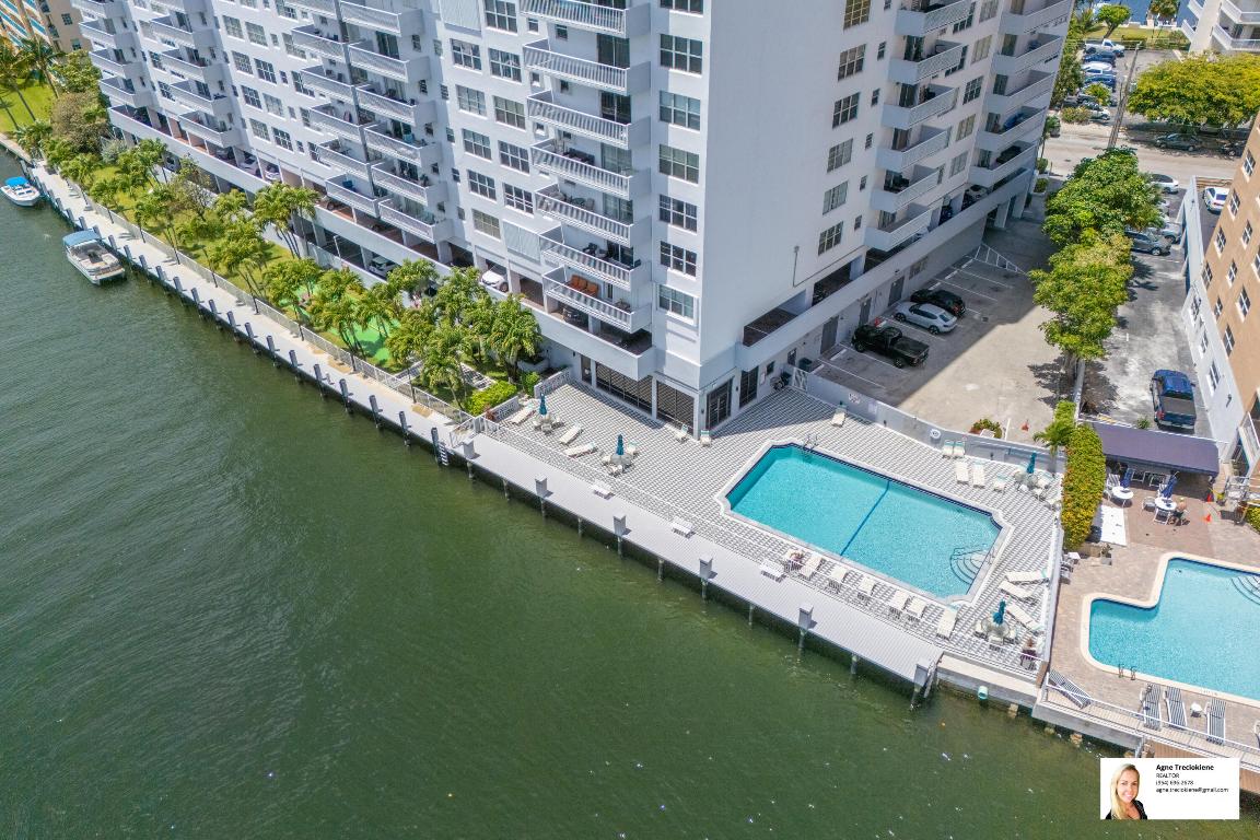 GOLDEN SURF TOWERS CONDO - Residential