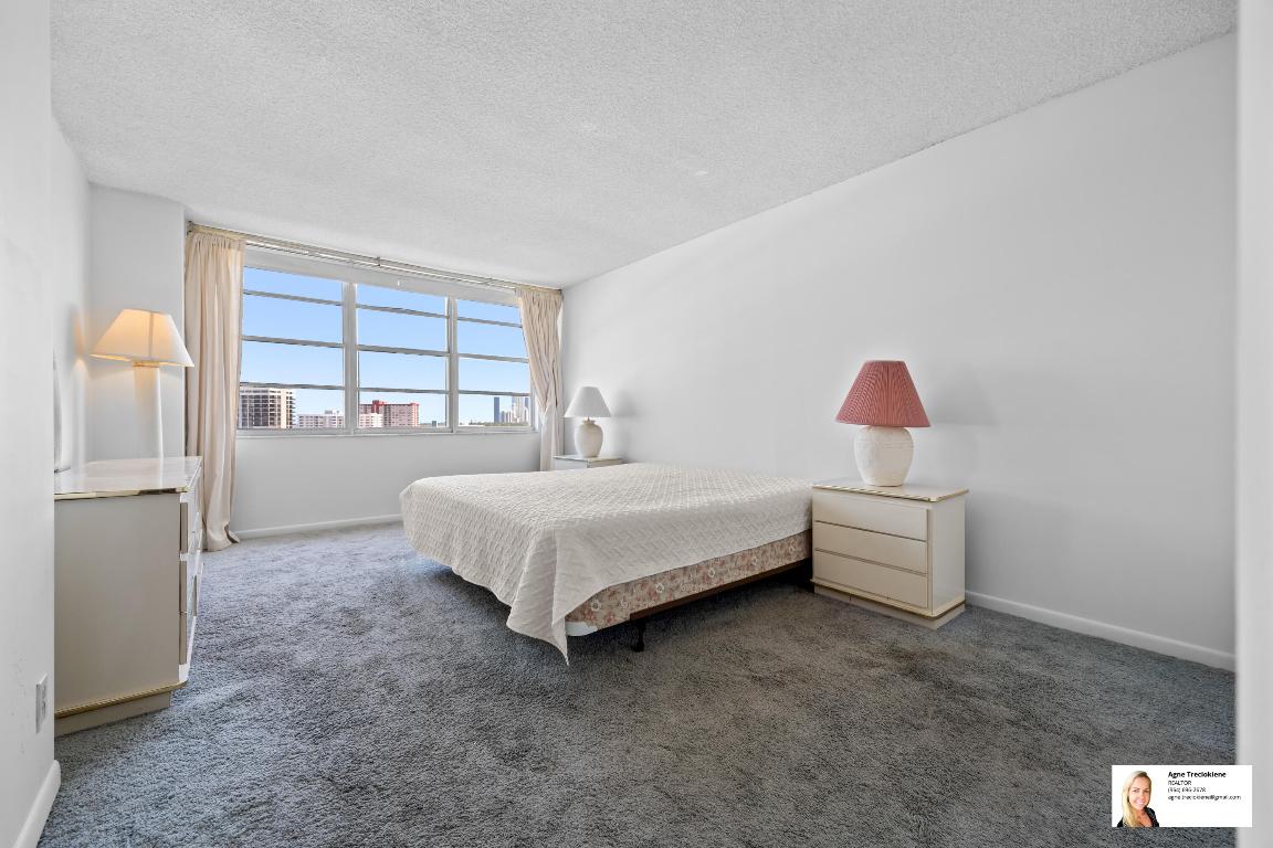 GOLDEN SURF TOWERS CONDO - Residential