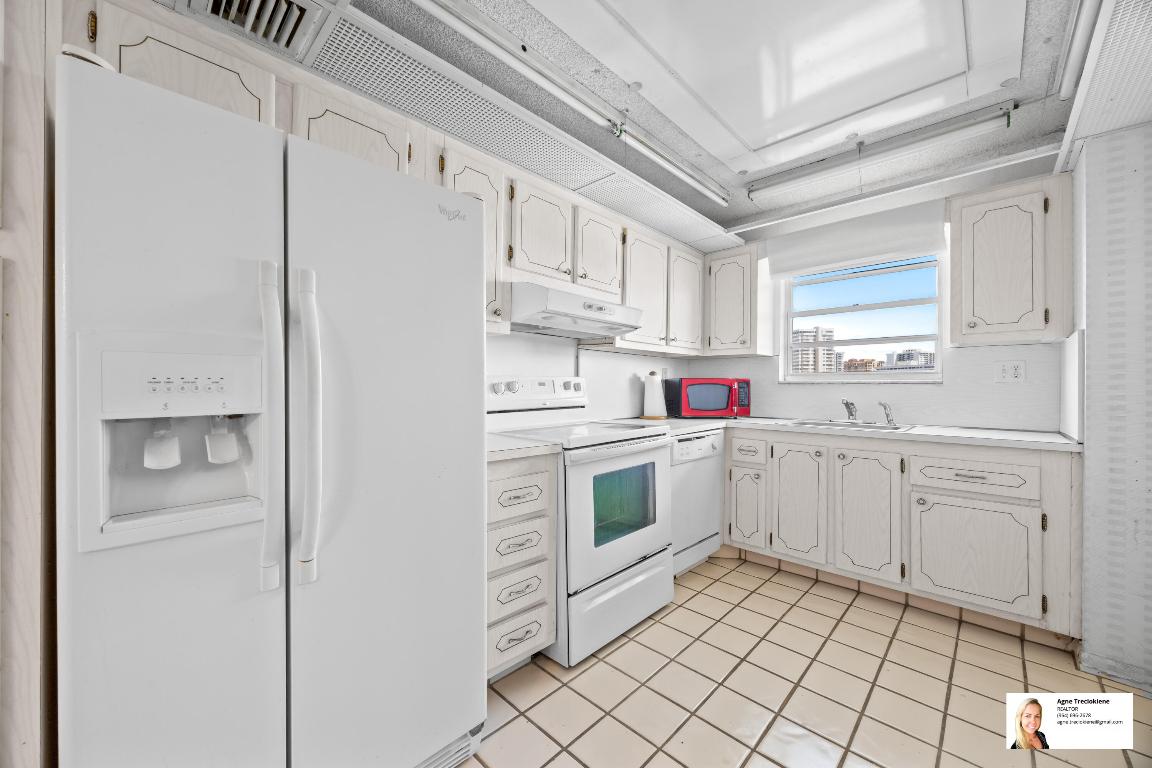 GOLDEN SURF TOWERS CONDO - Residential